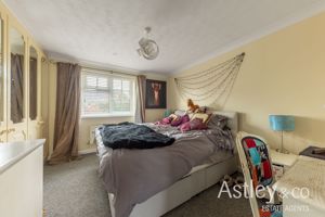 bed1- click for photo gallery